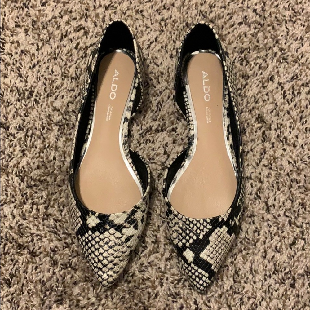 Snake print ALDO flats